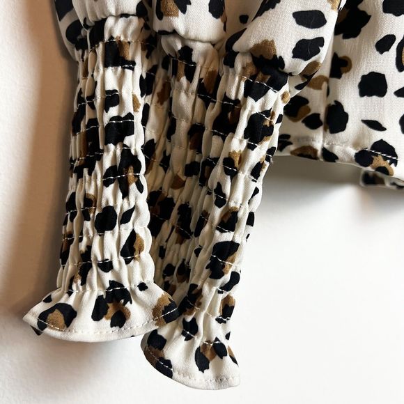 THML Leopard Print V-Neck Long Balloon Sleeve Ruched Ivory Black Shirt Top Sz S - Picture 5 of 10
